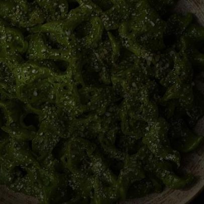 Receita de macarrão com couve cremosa