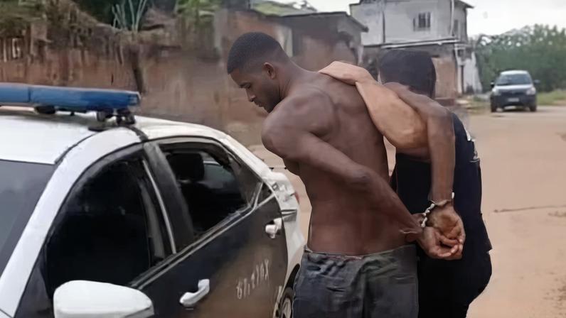 Criminoso havia cometido assalto momentos antes e foi reconhecido pela vítima