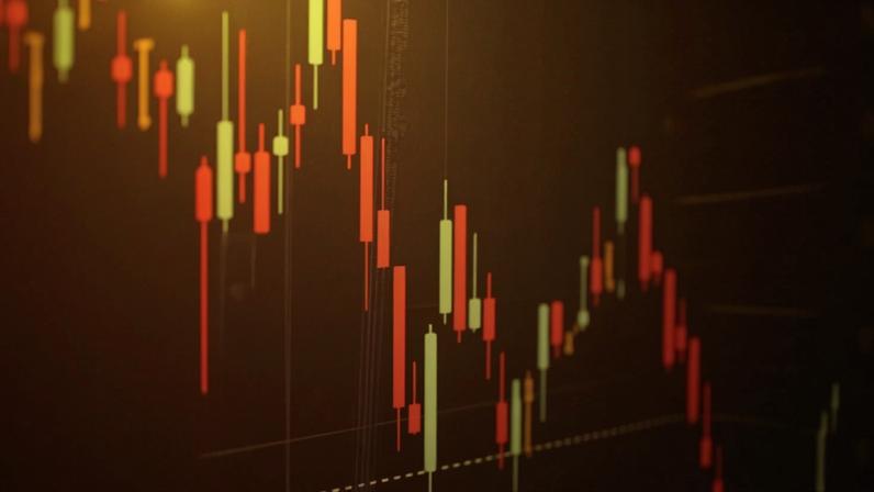 Ibovespa cai e abre em queda após IPCA-15 e pressão de bancos e Vale