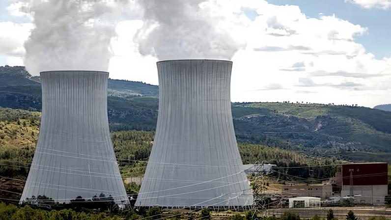 CNMC abre novo processo sancionador grave contra Iberdrola nuclear