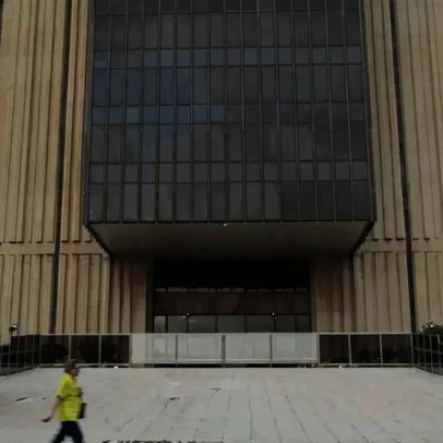Banco Central promete retirar entidades irregulares do sistema financeiro