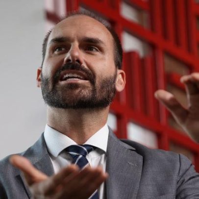 Eduardo Bolsonaro reage à expulsão de delegado da PF nos EUA
