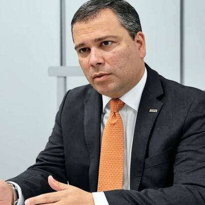 Ex-presidente do BRB troca defesa e busca acordo de delação