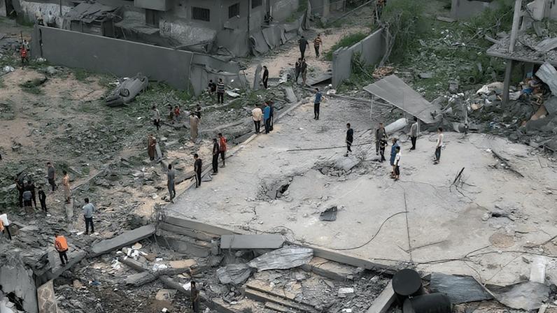 Na imagem, destruição na cidade de Gaza após bombardeio israelense no início da guerra