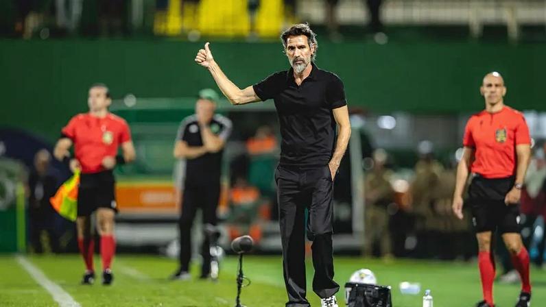 Domínguez elogia jogadores e aponta crescimento do Atlético-MG