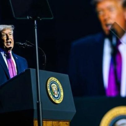 Trump afirma que Irã enfrenta colapso financeiro