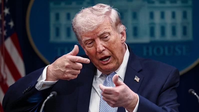 "Eles cairão rápido, cairão facilmente. É hora de acabar com a máquina assassina do Irã! Chega de ser o bonzinho!”, ameaçou Donald Trump. (Foto: Jim Lo Scalzo / EFE)