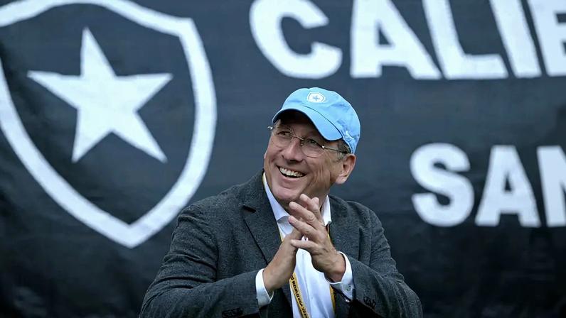 John Textor é o dono da SAF do Botafogo (Foto: Juan Mabromata/AFP)