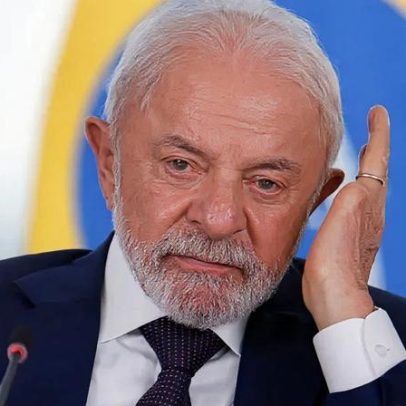 Lula afirma que esquerda atua quando a maioria fica em silêncio