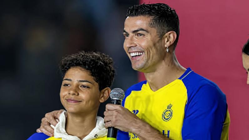 Al-Nassr planeja reencontro de Cristiano Ronaldo com o filho em campo