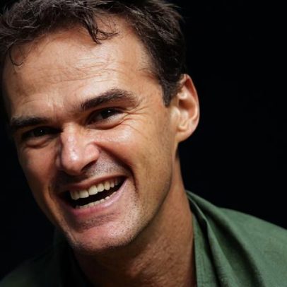 Lula se despede de Oscar Schmidt e destaca união do país em torno das quadras