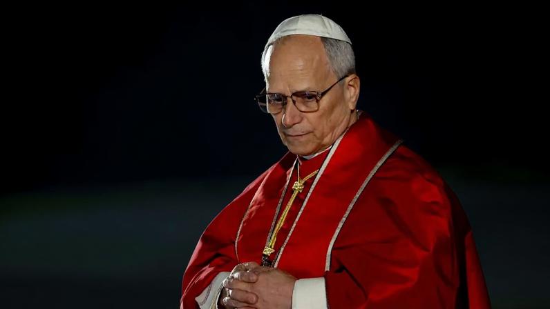 Papa Leão XIV chega a Camarões, que atravessa crise política. (Foto: EFE/EPA/FABIO FRUSTACI)