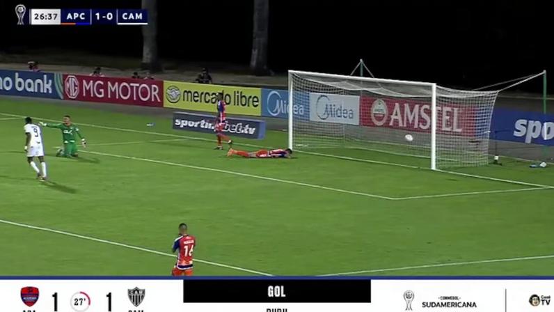 Dudu aproveita erro da zaga adversária e empata para o Atlético-MG na CONMEBOL Sudamericana