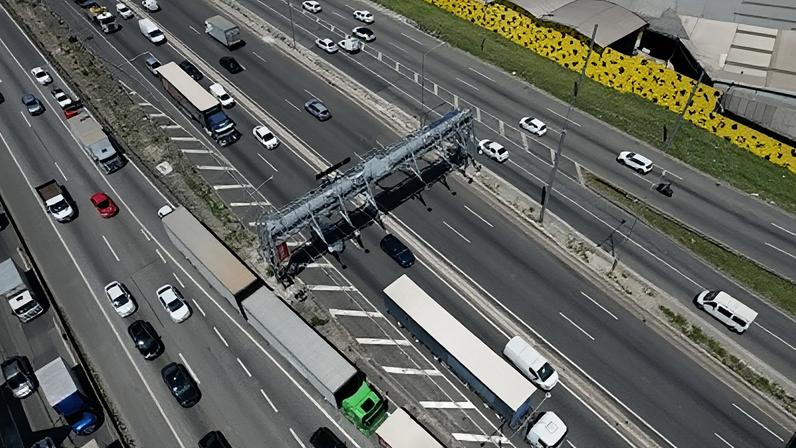 O sistema, que é capaz de fazer leitura automática por meio dos "tags" e das placas dos veículos, faz com que a tarifa seja registrada sem que o motorista precise parar.