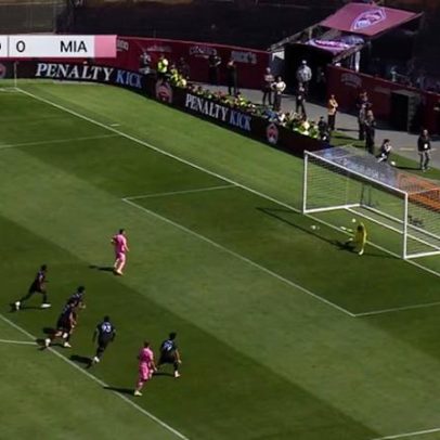 Messi cobra pênalti com categoria e abre o placar contra o Colorado