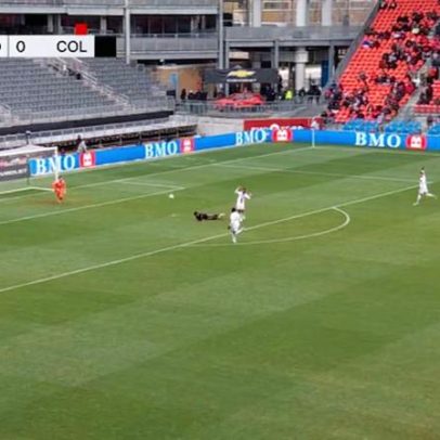 Colorado Rapids vence Toronto FC 1-0 com Raheem Edwards expulso