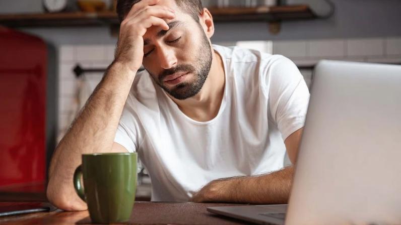 Inteligência artificial pode provocar fadiga mental e reduzir produtividade