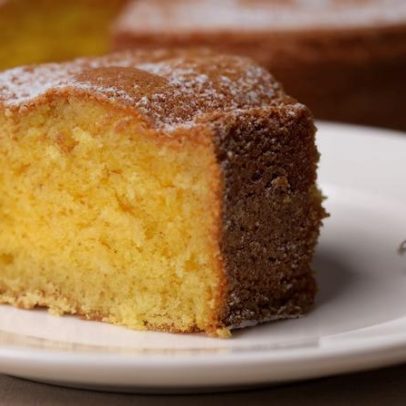 Helô Bacellar apresenta 10 receitas de bolo de liquidificador