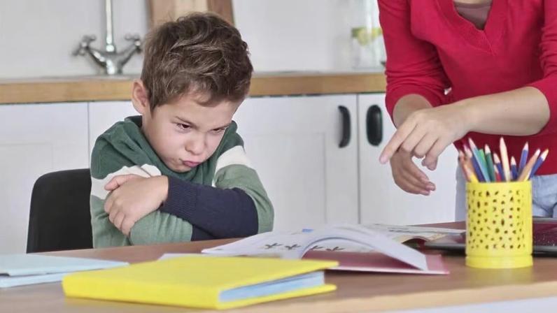 Transtorno de TDAH: neurobiologia, sintomas e manejo clínico