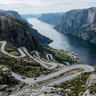 Rodovia com 27 curvas íngremes na Noruega leva ao fiorde de Lyse