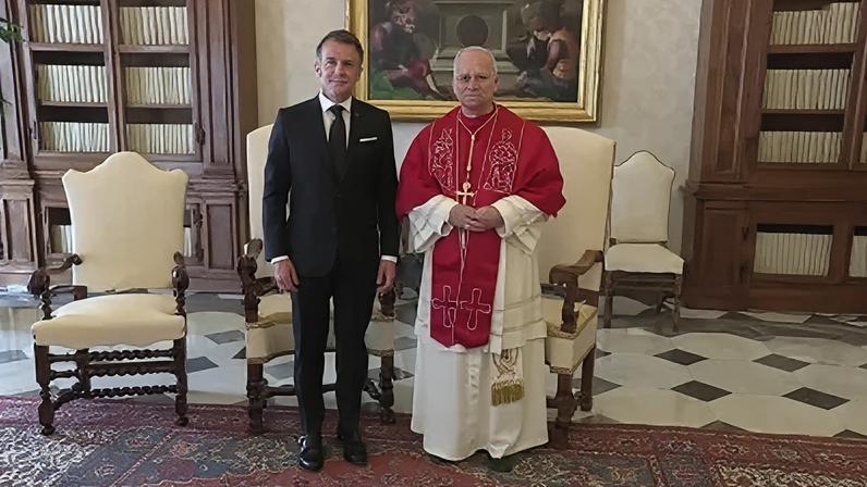Emannuel Macron e papa Leão XIV