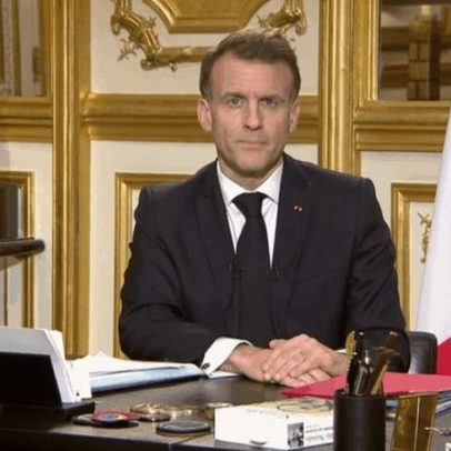 Macron discute a guerra com o presidente do Irã em encontro