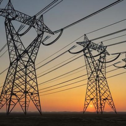 Governo renova concessões de 14 distribuidoras de energia; Enel fica de fora