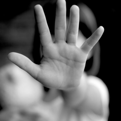 Nove em cada dez crimes de estupro de vulnerável seguem sem desfecho no Brasil