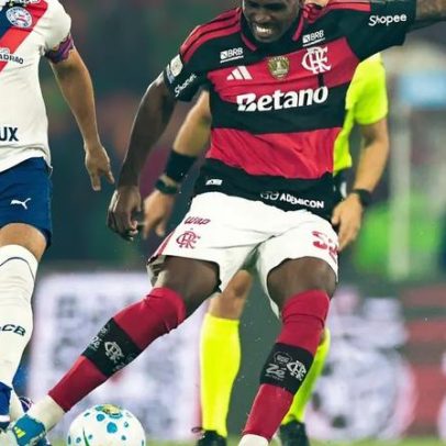 Evertton Araújo elogia Jardim pela boa fase do Flamengo