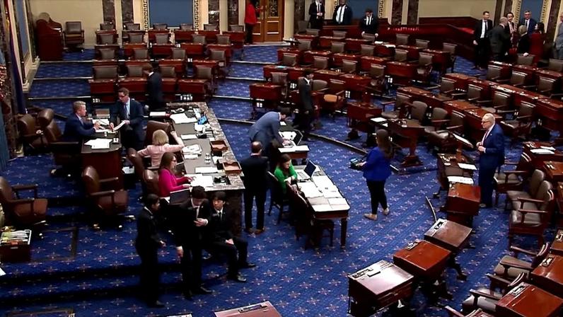 Senado dos EUA aprova US$ 70 bi para agências de controle migratório