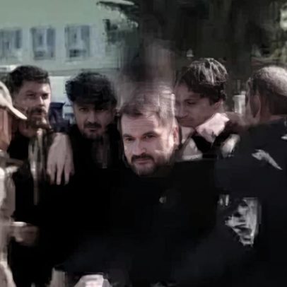 Homem invade escola na Turquia e atira em estudantes e professores