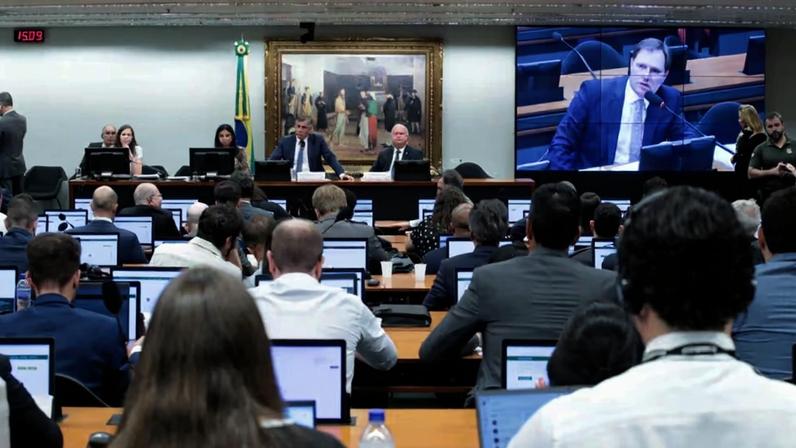 Medida visa reduzir o tempo de trabalho, garantindo ao menos dois dias de descanso semanal