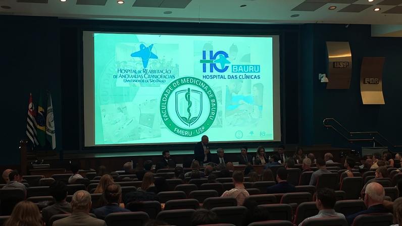 Eventos acontecem no teatro universitário da USP em Bauru – Foto: Divulgação/FMBRU