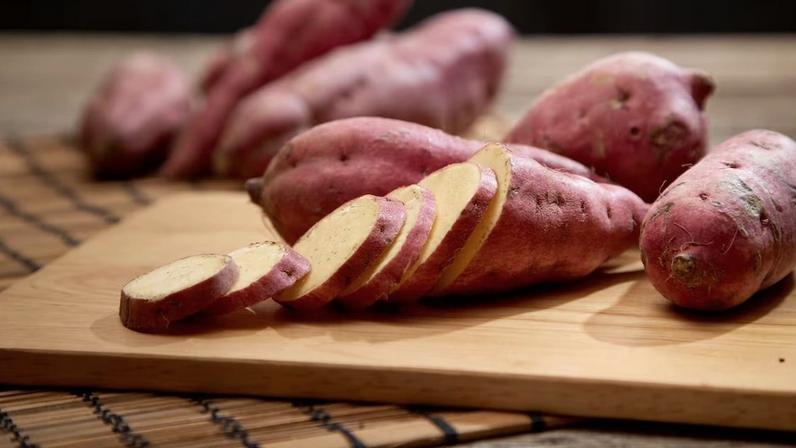 Batata-doce: conheça benefícios, perfil nutricional e como preparar o alimento