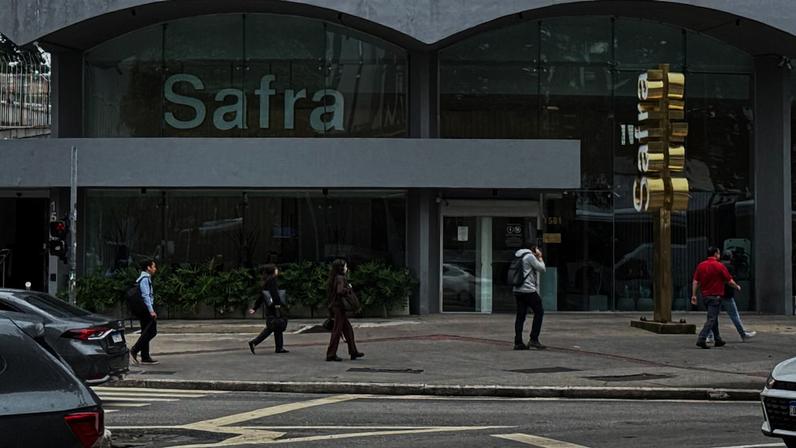 Agência do Banco Safra na Av. Faria Lima, em São Paulo: fortuna da família Safra remonta pelo menos ao Império Otomano.