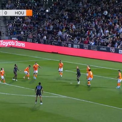 Colorado Rapids vence Houston Dynamo por 3-0 com gol de Kosi Thompson