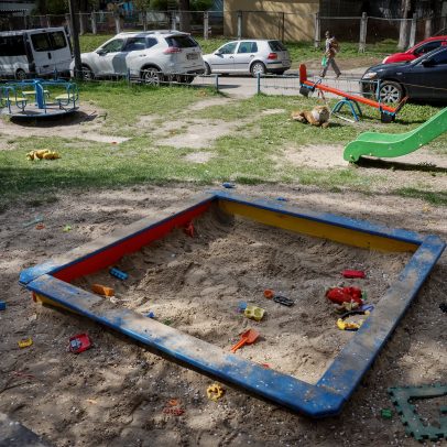 Testemunha afirma que atirador não parecia assassino após atentado que matou seis