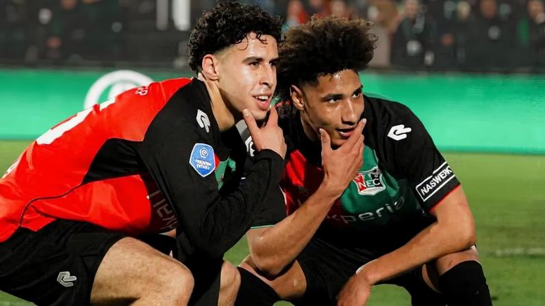 Futebol ultraofensivo leva pequeno clube holandês à sensação europeia