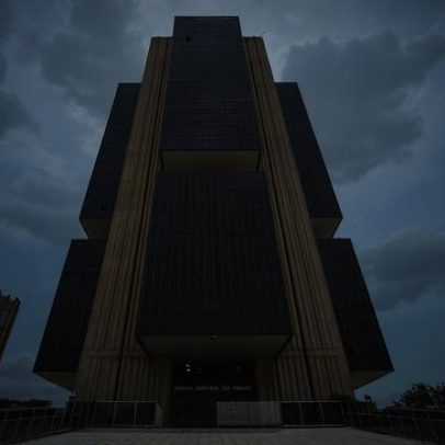 BC restringe pagamentos no exterior a instituições autorizadas