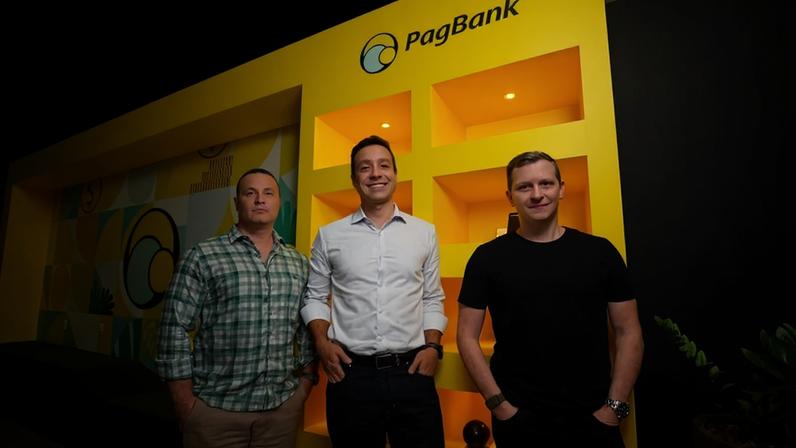 Da esquerda para direita: Cláudio Quaglia, General Manager de seguros do PagBank Mauro Levi D'Ancona, CEO da 180 Seguros Claudio Limão, Diretor de Emissão, Empréstimos e Seguros do PagBank