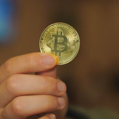 Bitcoin: ETF ou corretora, qual opção escolher?