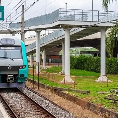 Falha em trecho da Linha 9-Esmeralda causa lentidão no Metrô de SP