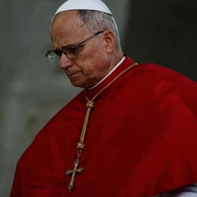Papa afirma que mundo é devastado por tiranos após ataques de Trump