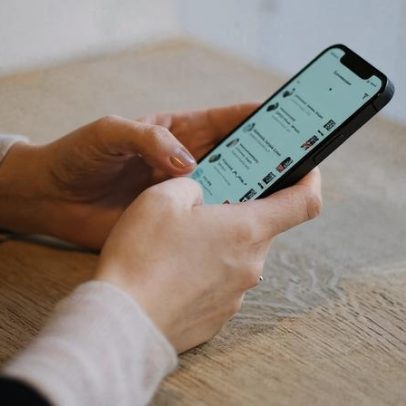 Postagens em redes sociais podem levar a demissões? Advogada comenta