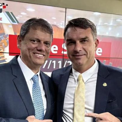 Tarcísio de Freitas afirma que Flávio Bolsonaro pode vencer Lula no 1º turno