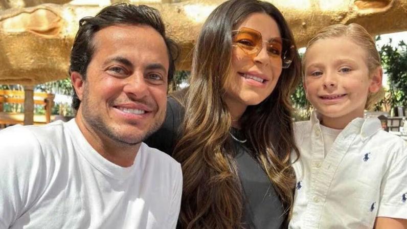 Esposa de Thammy Miranda explica motivo de não mostrar o bebê