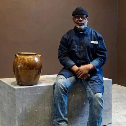Obra herdada de David Drake é estrela da exposição de Theaster Gates na Gagosian