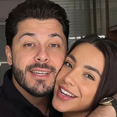 Murilo Huff participa de casamento com filho e noiva