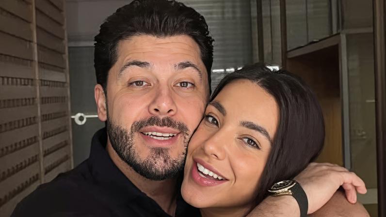 Murilo Huff participa de casamento com filho e noiva