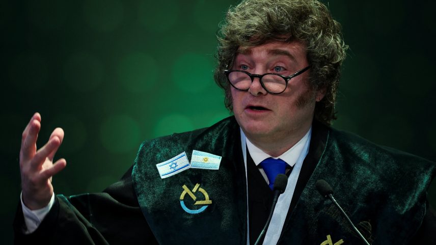 Milei envia ao Congresso reforma eleitoral que elimina primárias e ficha limpa